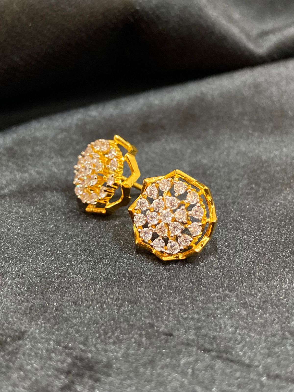 Royal Octa Sparkle Stud Earings